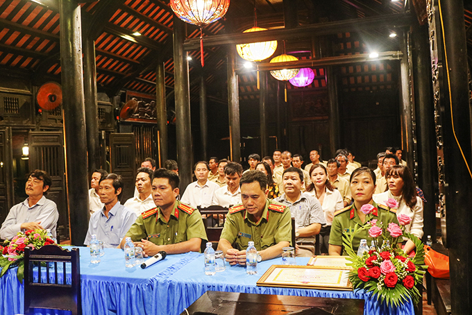 TRUNG TÂM BẢO TỒN DI TÍCH TỈNH: ĐẨY MẠNH PHONG TRÀO XÂY DỰNG PHONG TRÀO TOÀN DÂN BẢO VỆ AN NINH TỔ QUỐC , XÂY DỰNG CƠ QUAN “AN TOÀN VỀ AN NINH TRẬT TỰ”